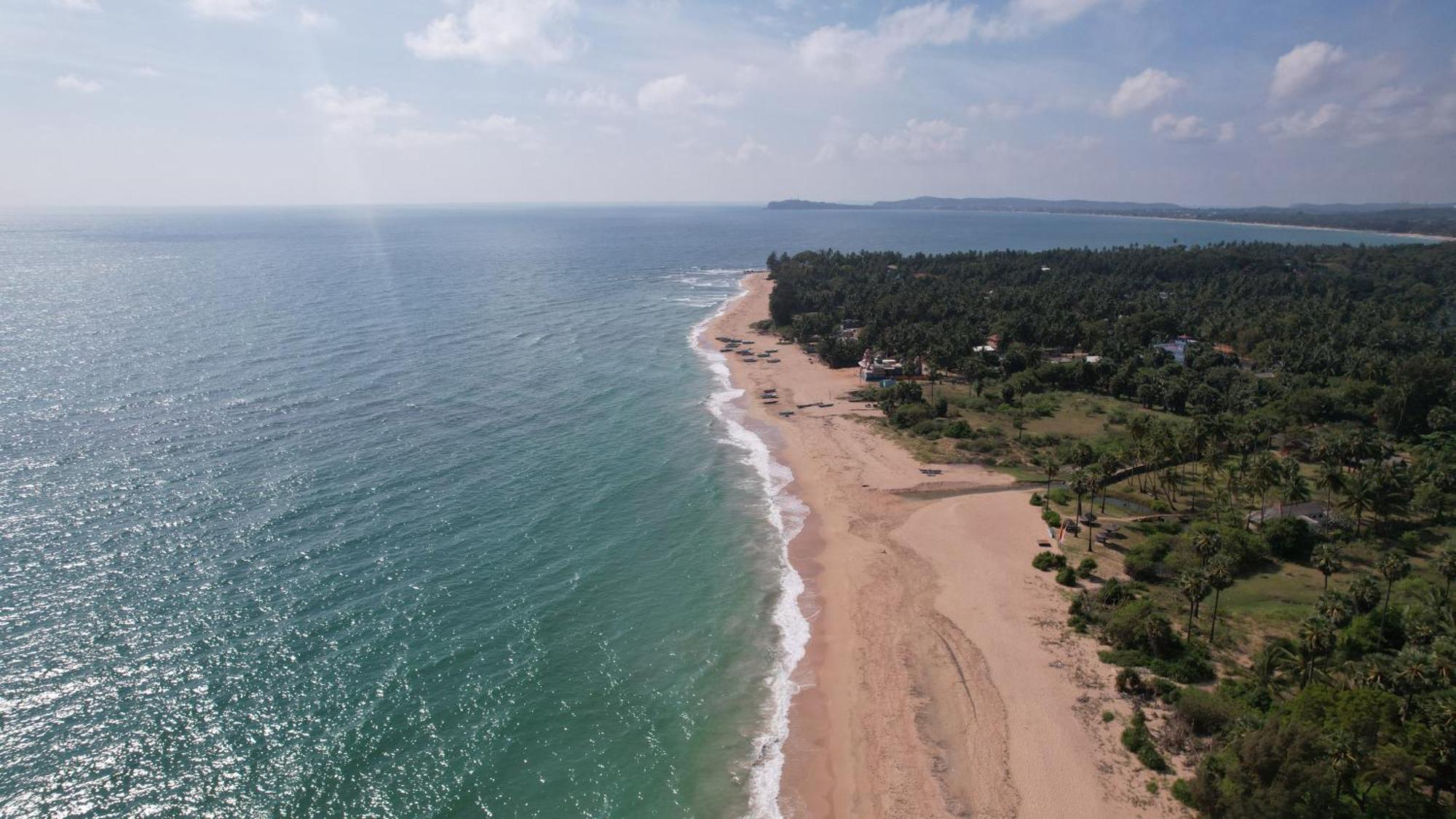 108 Palms Beach Resort Тринкомале Екстериор снимка